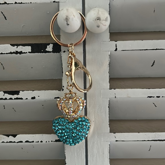 Accessories - Turquoise Blingy Heart & Crown Keychain